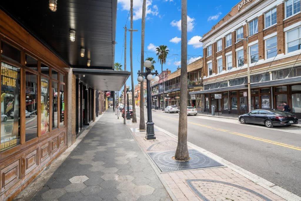 Casa Romeo - Luxury Ybor Apt, Steps To 7Th Ave Tampa Kültér fotó